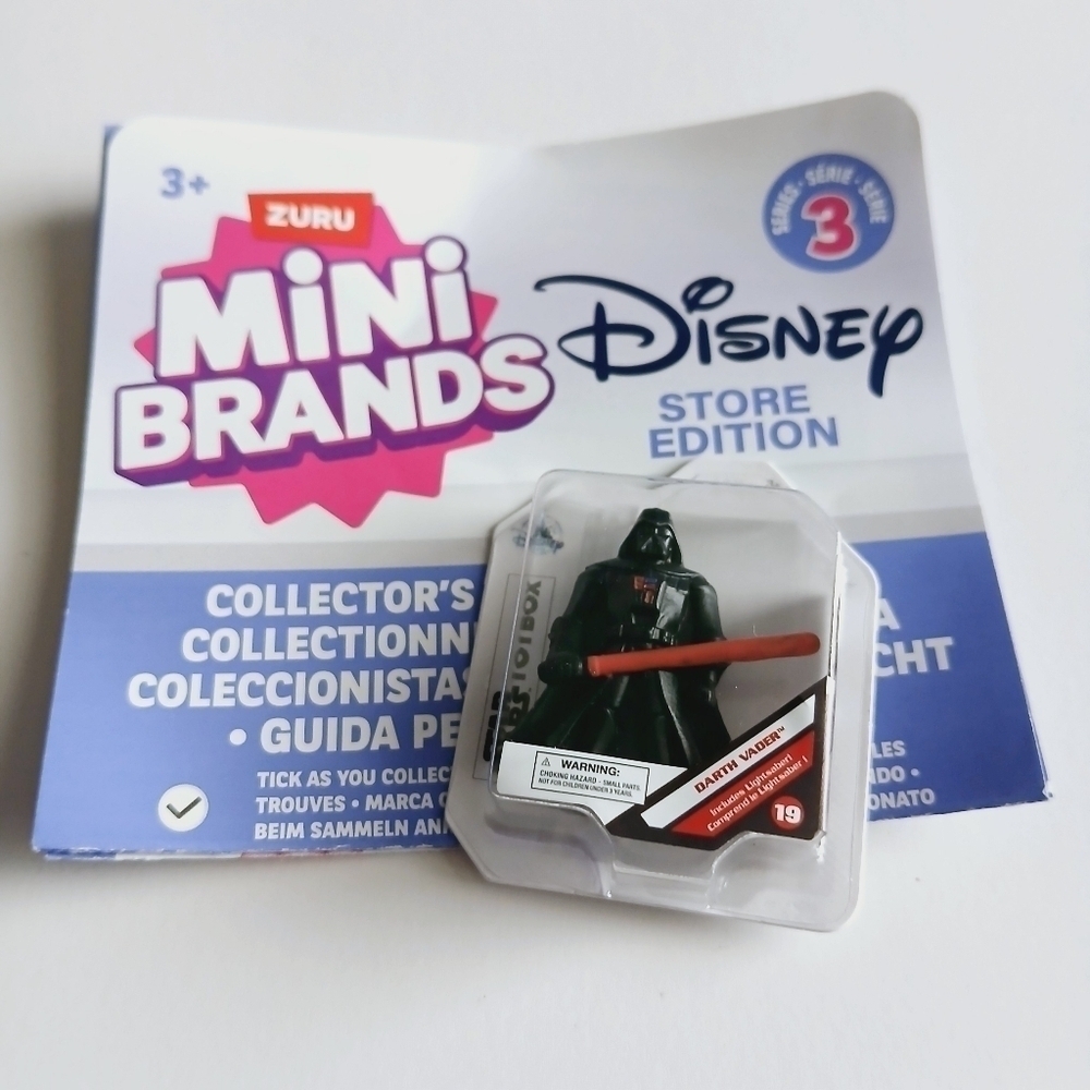 Zuru Mini Brands Disney Store Edition Series 3Star Wars Darth Vader Figurine